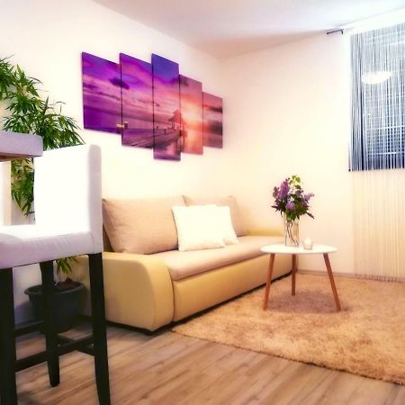 Nokturno Apartment, Self Check-In Пореч Екстериор снимка