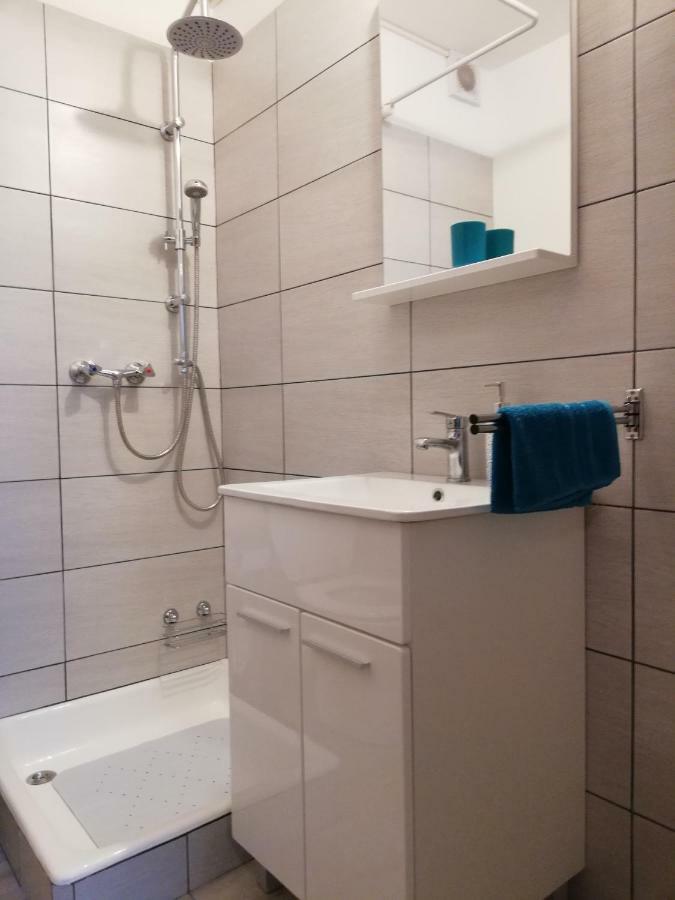 Nokturno Apartment, Self Check-In Пореч Екстериор снимка